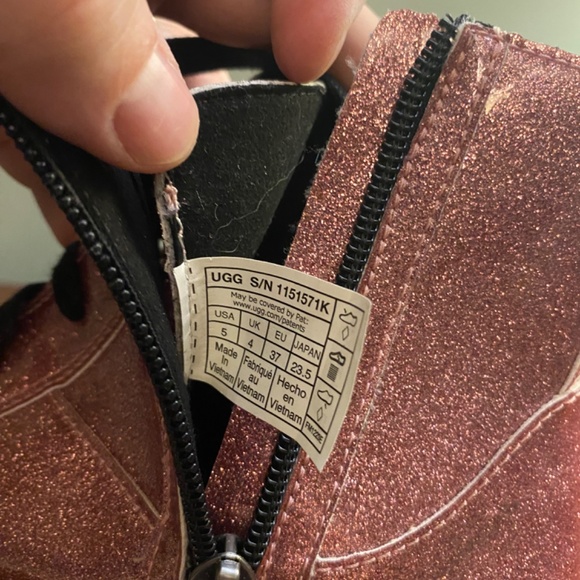 Pink sparkle Ugg boots, big kid size 5 - Picture 8 of 8